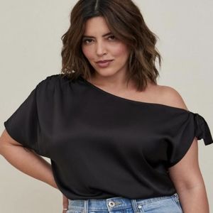 Satin Off-Shoulder Top - Torrid